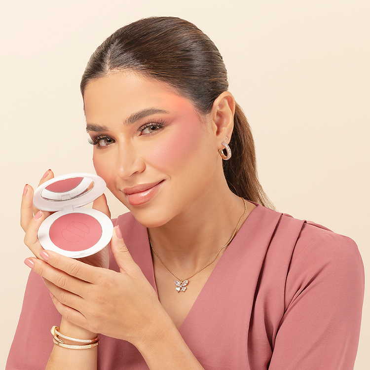 Blush_summertime-02_9d4817f1-9e5e-47c3-a01c-a1c4f26bacce